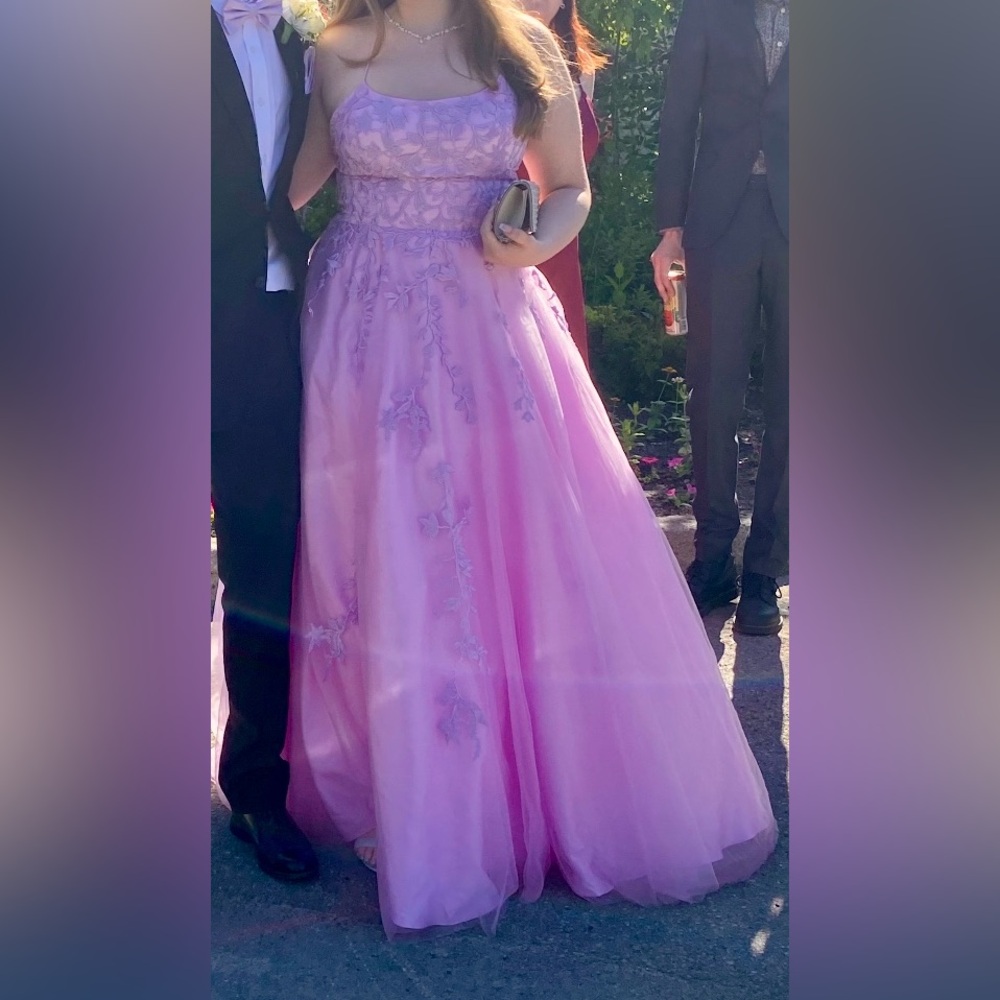 Purple Tulle A-Line Prom Dress With Appliques - Picture 4 of 5
